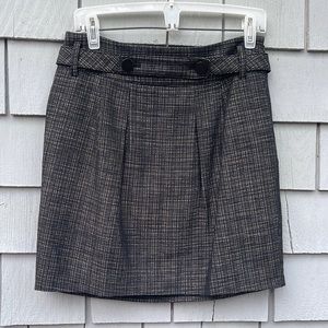 Ann Taylor Size 4 Lined black and white Skirt -Side Zip- quality skirt